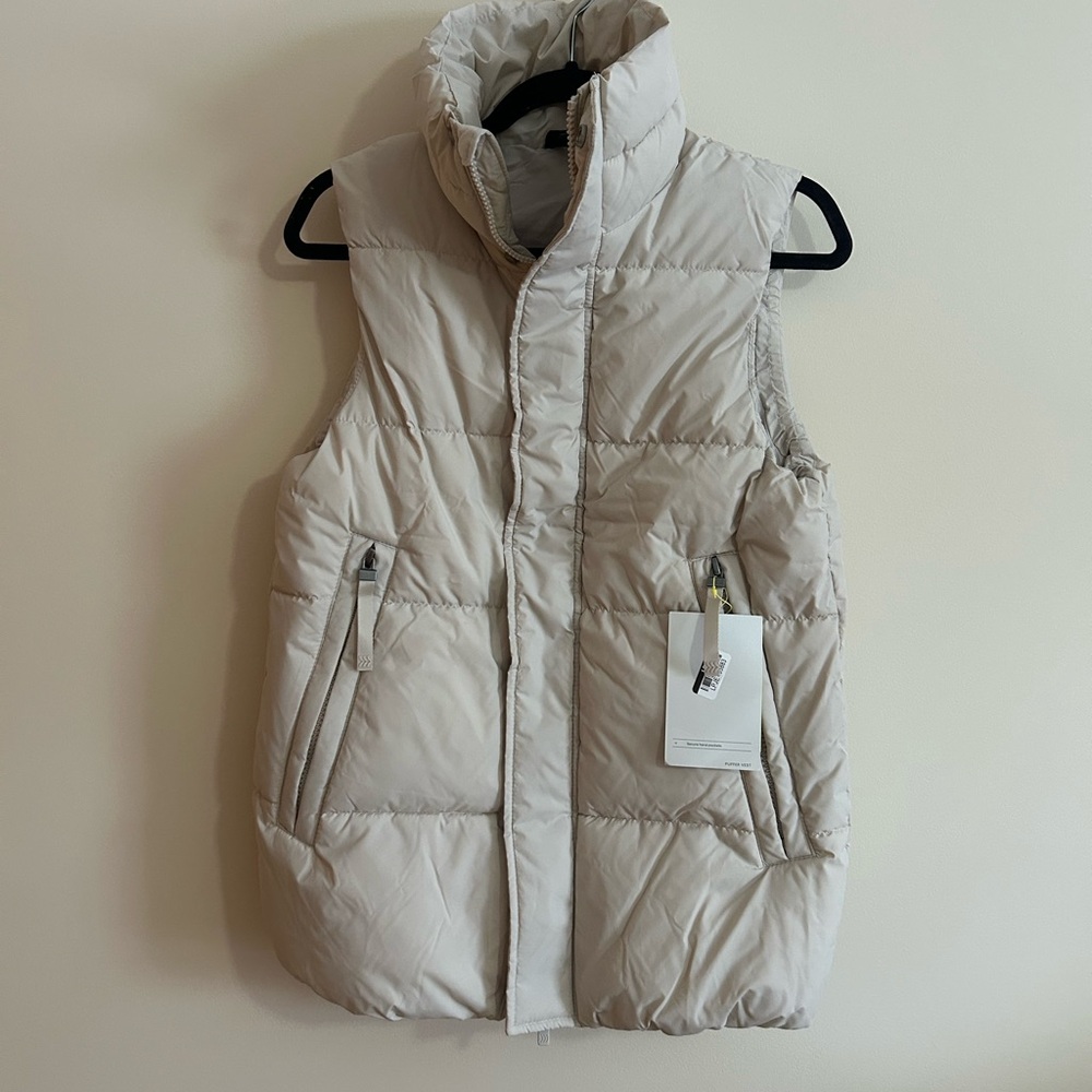 All in Motion Cream Puffer Vest